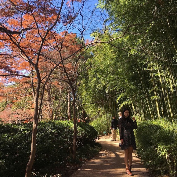 Meet your Posher, Erica - Picture 1 of 1